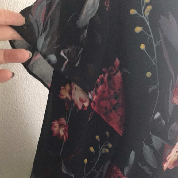 A New Day Floral Top XL Final Sale - Picture 3 of 7